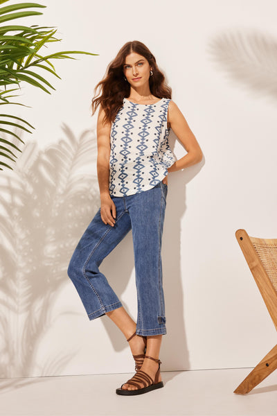 Cropped Pull-On Jeans with Hem Tab Charlie B